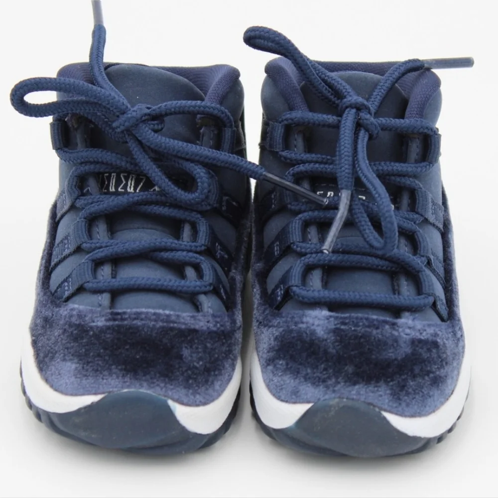 Jordan 11 Retro (TD) 4C – Midnight Navy – Mint Condition - Picture 2 of 8
